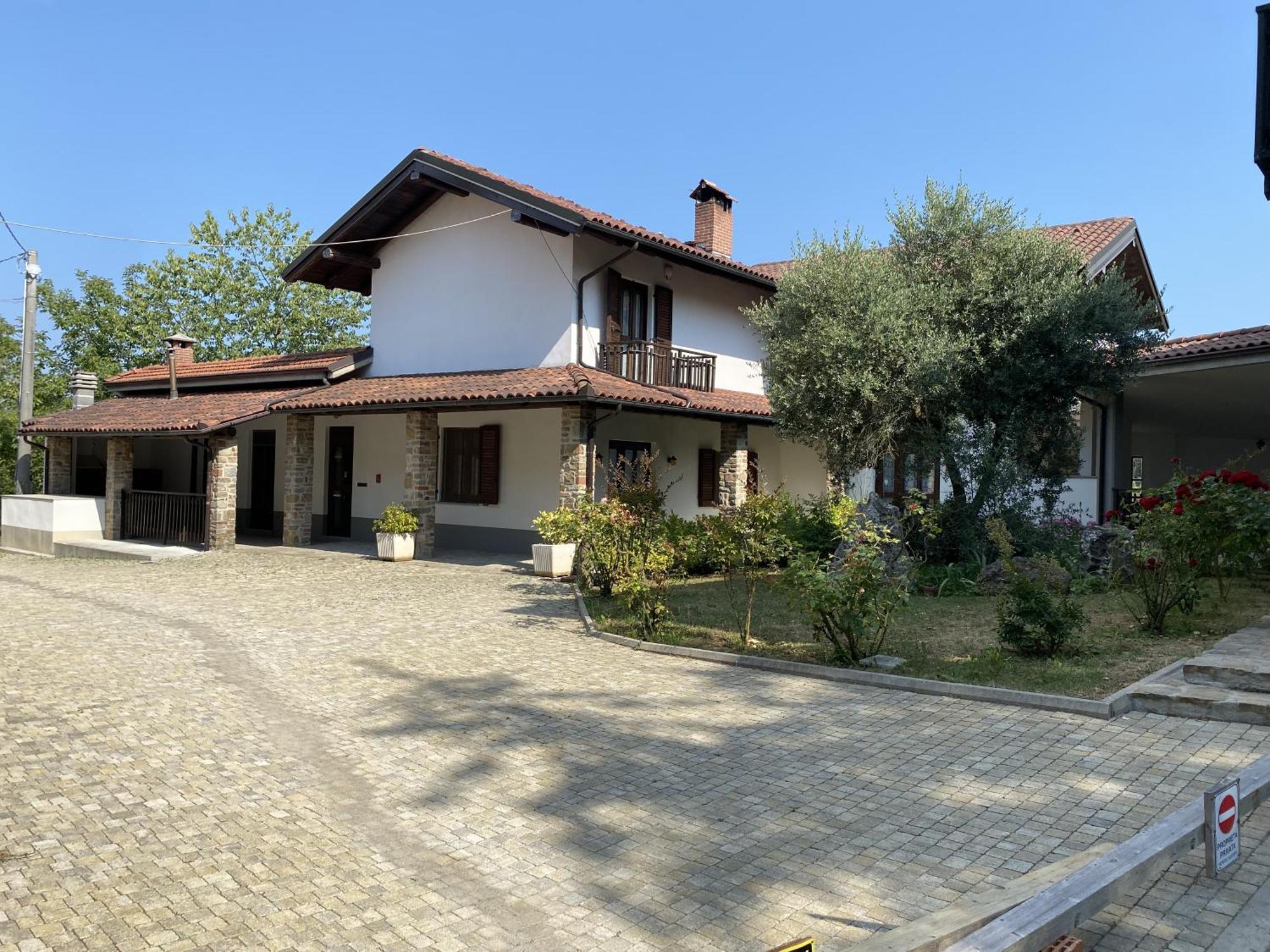 Case Vista Alta Langa, Appartement Bella Vista Cravanzana Kültér fotó