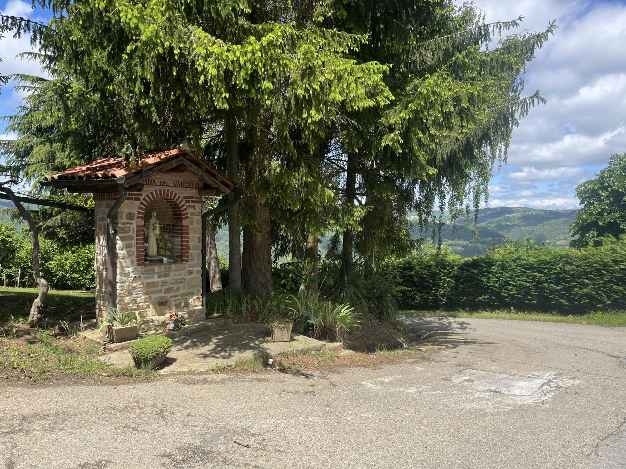 Case Vista Alta Langa, Appartement Bella Vista Cravanzana Kültér fotó